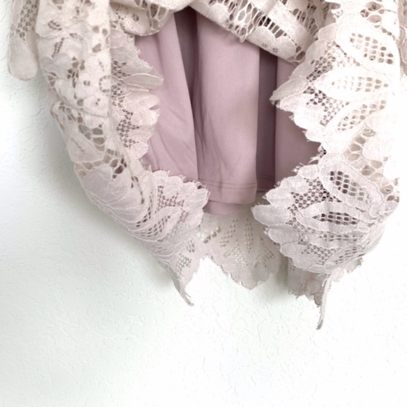 Xhilaration Blush Floral Lace Cold Shoulder Dress - Picture 8 of 8